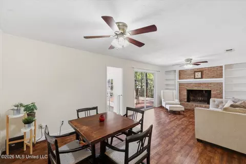 Dining - 4626 Hazelwood Dr, Jackson, MS 39211 photo 4 of 4