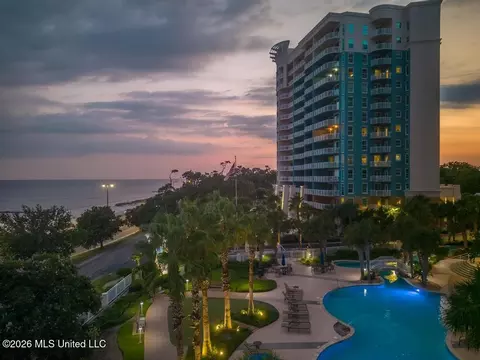 2228 Beach Dr #1004, Gulfport, MS 39507