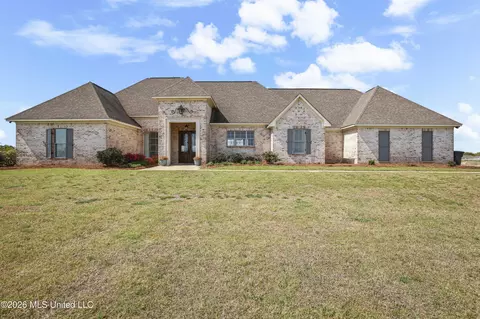 109 Andover Dr, Flora, MS 39071
