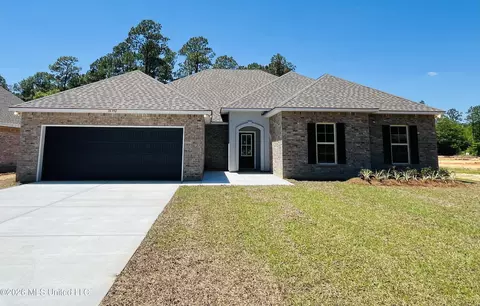 14392 Swan Ridge Cir, Gulfport, MS 39503
