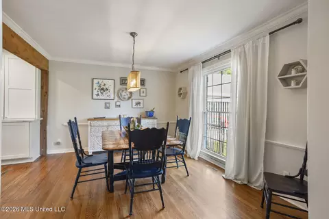 Dining - 147 Highland Cir, Jackson, MS 39211 photo 1 of 3
