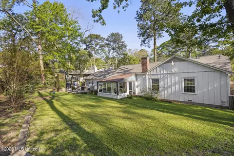 Exterior - 147 Highland Cir, Jackson, MS 39211 photo 6 of 6