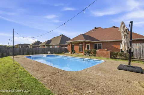 Exterior - 306 Red Cedar Dr, Brandon, MS 39047 photo 9 of 10