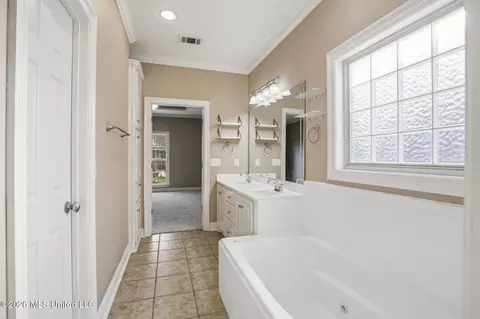 Entry Way - 306 Red Cedar Dr, Brandon, MS 39047 photo 4 of 5