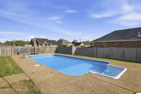 Exterior - 306 Red Cedar Dr, Brandon, MS 39047 photo 7 of 10