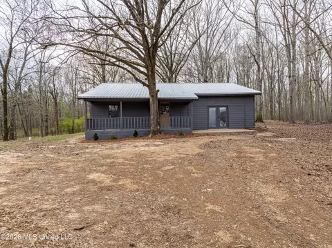 4585 Polk Ln, Olive Branch, MS 38654