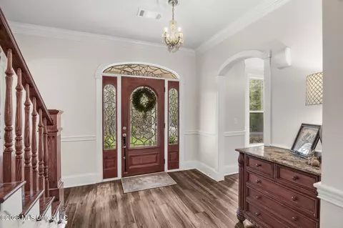 Entry Way - 1058 Ridgeside Dr, Brandon, MS 39042 photo 1 of 6