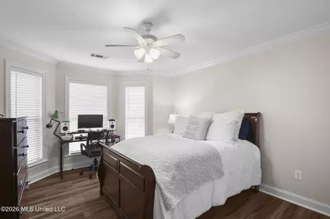 Bedroom - 1058 Ridgeside Dr, Brandon, MS 39042 photo 5 of 8