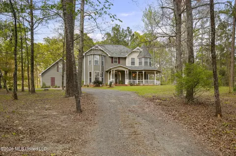 Exterior - 1058 Ridgeside Dr, Brandon, MS 39042 photo 5 of 25