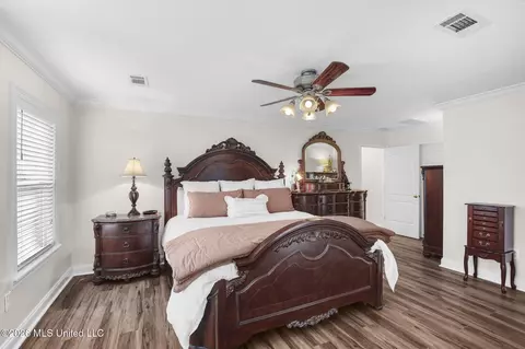 Bedroom - 1058 Ridgeside Dr, Brandon, MS 39042 photo 3 of 8