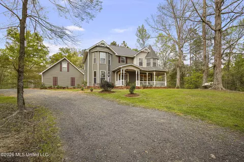 Exterior - 1058 Ridgeside Dr, Brandon, MS 39042 photo 7 of 25
