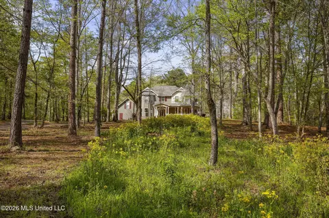 Exterior - 1058 Ridgeside Dr, Brandon, MS 39042 photo 2 of 25