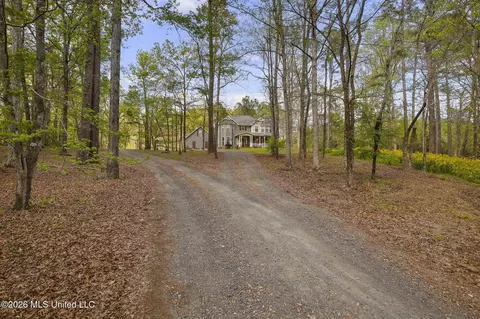 Exterior - 1058 Ridgeside Dr, Brandon, MS 39042 photo 4 of 25