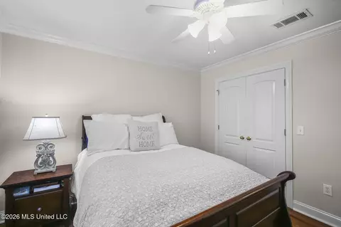 Bedroom - 1058 Ridgeside Dr, Brandon, MS 39042 photo 6 of 8