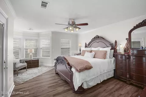 Bedroom - 1058 Ridgeside Dr, Brandon, MS 39042 photo 2 of 8
