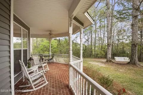 Exterior - 1058 Ridgeside Dr, Brandon, MS 39042 photo 12 of 25