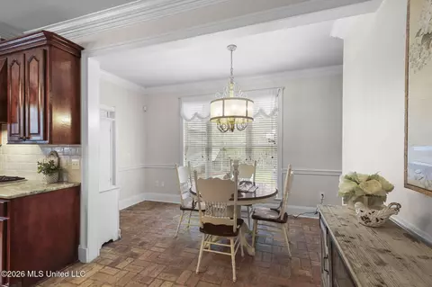 Dining - 1058 Ridgeside Dr, Brandon, MS 39042 photo 3 of 4