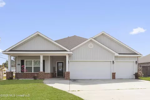 9556 Mallette Dr, Biloxi, MS 39532