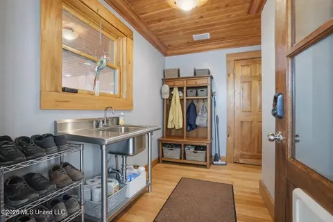 Entry Way - 24203 Bilbo Rd, Vancleave, MS 39565 photo 1 of 1