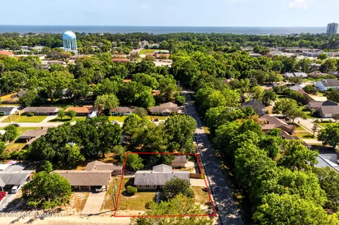 View/Area - 2535 Meadow Rd, Biloxi, MS 39531 photo 1 of 5