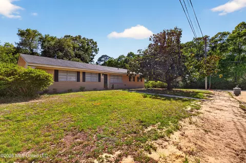Exterior - 2535 Meadow Rd, Biloxi, MS 39531 photo 1 of 9