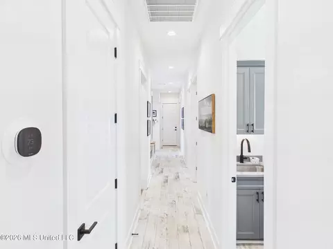 Entry Way - 103 Victory Ln, Madison, MS 39110 photo 4 of 7