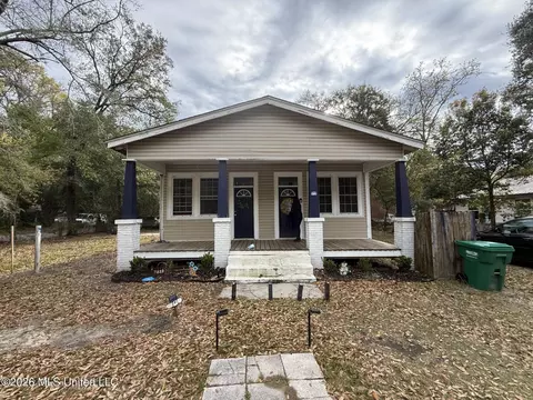 3206 F Ave, Gulfport, MS 39507