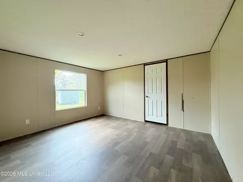 300 Franklin Rd, Braxton, MS 39044 photo 6