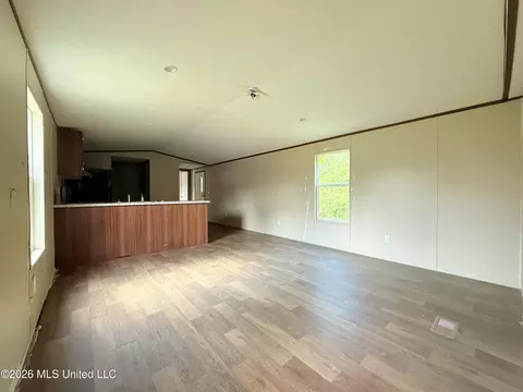 300 Franklin Rd, Braxton, MS 39044 photo 2