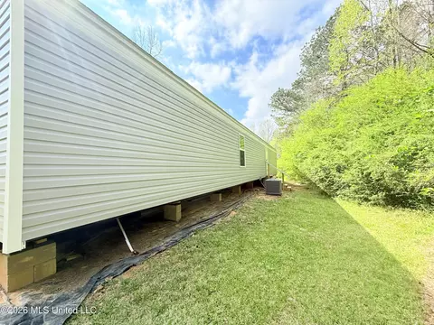300 Franklin Rd, Braxton, MS 39044 photo 12
