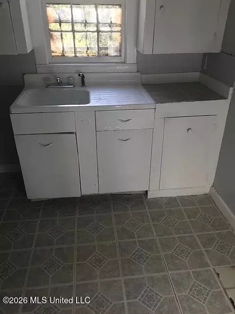 2307 Mobile Ave, Jackson, MS 39213 photo 3