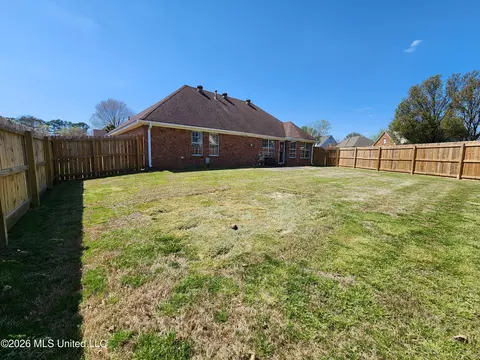 Exterior - 3396 Clepsyda Dr, Hernando, MS 38632 photo 7 of 8
