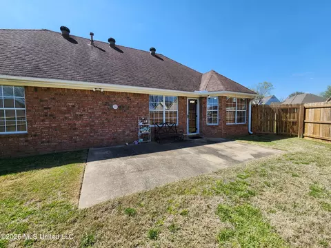 Exterior - 3396 Clepsyda Dr, Hernando, MS 38632 photo 8 of 8