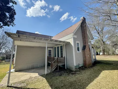 Exterior - 535 W Monticello St, Brookhaven, MS 39601 photo 4 of 4
