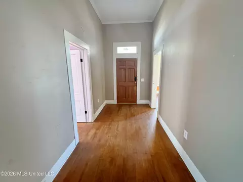 Entry Way - 535 W Monticello St, Brookhaven, MS 39601 photo 1 of 1