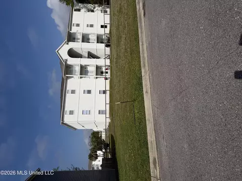 Oak Alley Lane, Long Beach, MS 39560