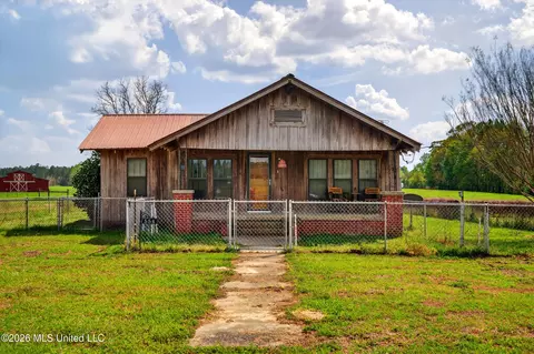554 Homer Ladner Rd, Poplarville, MS 39470