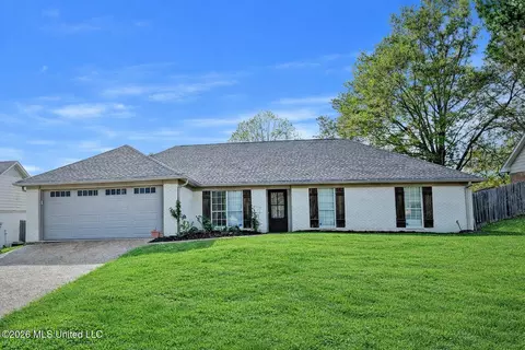 606 Honeysuckle Dr, Madison, MS 39110