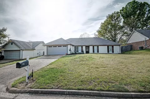 Exterior - 606 Honeysuckle Dr, Madison, MS 39110 photo 2 of 7