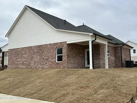 Exterior - 6046 E River Birch Rd, Walls, MS 38680 photo 4 of 4