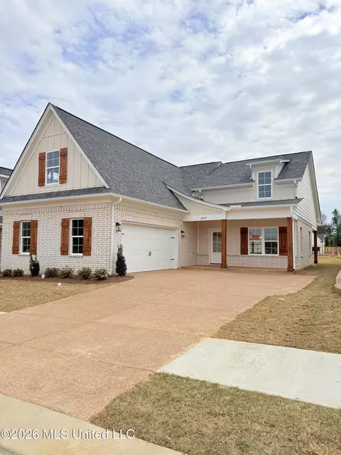 6057 E River Birch Rd, Walls, MS 38680