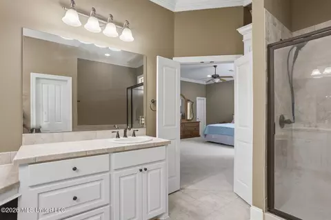 Bath - 118 Hampton Chase, Madison, MS 39110 photo 3 of 3