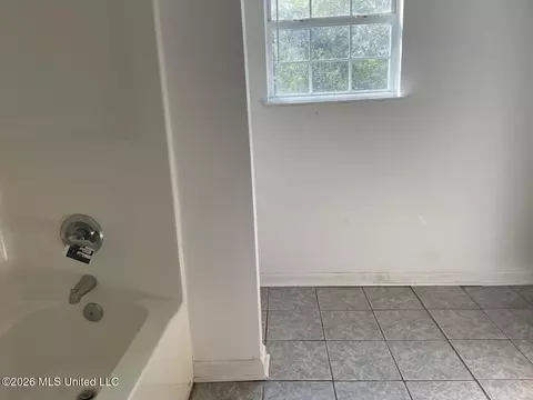 Bath - 111 N Lang Ave, Long Beach, MS 39560 photo 2 of 2