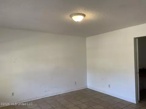 Living - 111 N Lang Ave, Long Beach, MS 39560 photo 2 of 2