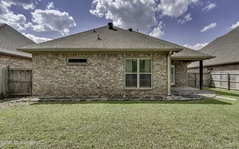 Exterior - 2017 Pebble Creek Dr, Brandon, MS 39042 photo 5 of 7