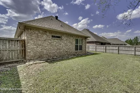 Exterior - 2017 Pebble Creek Dr, Brandon, MS 39042 photo 6 of 7