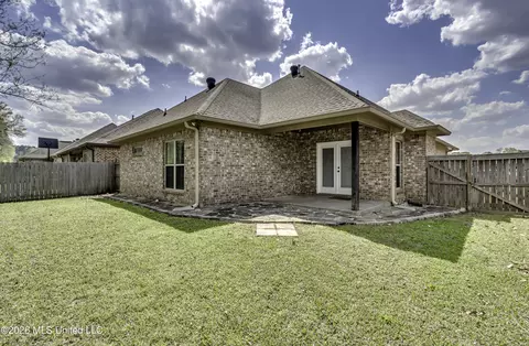 Exterior - 2017 Pebble Creek Dr, Brandon, MS 39042 photo 4 of 7