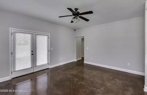 Living - 2017 Pebble Creek Dr, Brandon, MS 39042 photo 2 of 3