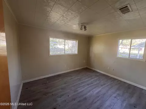 1169 Marble St, Jackson, MS 39212 photo 4