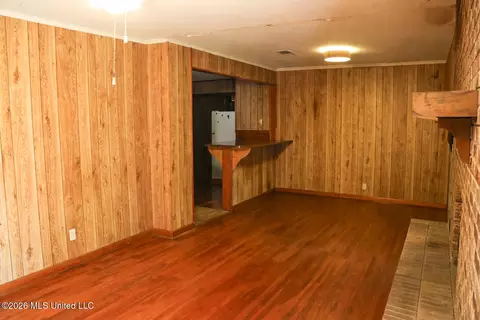 Living - 1616 Gibraltar Dr, Jackson, MS 39204 photo 1 of 3
